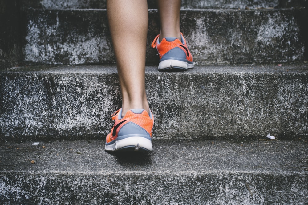 Running Every Day: Benefits, Risks, and Safety Guide
