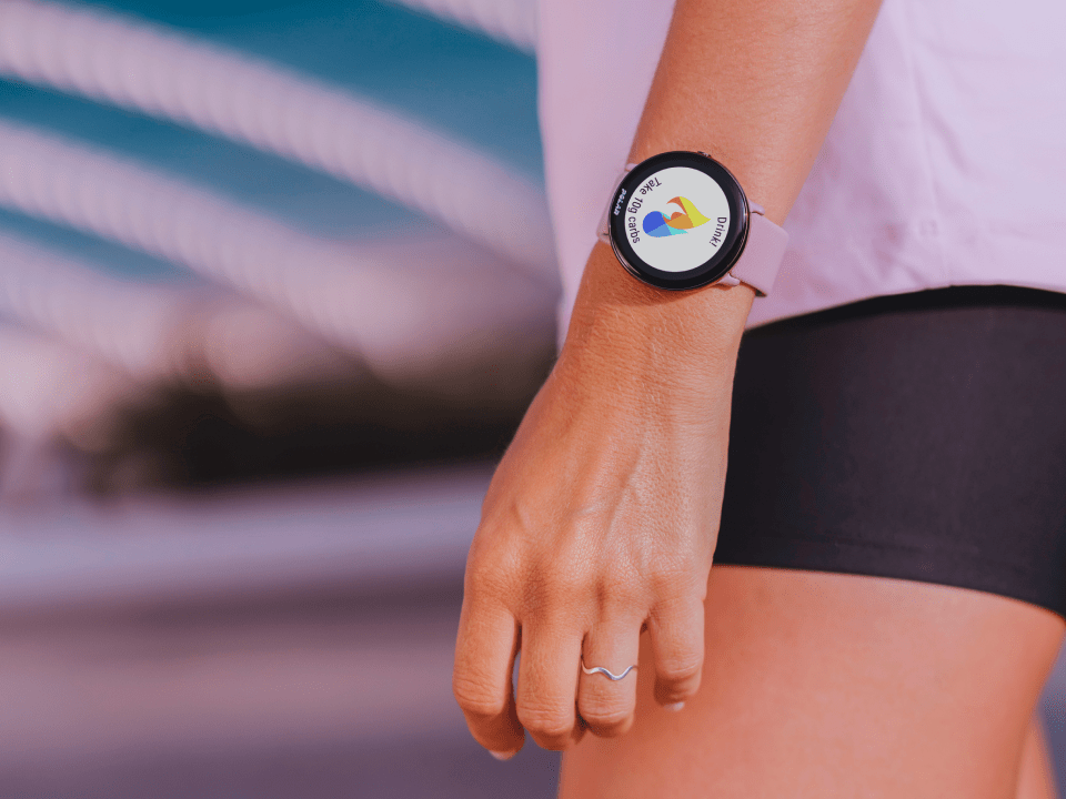 An athlete practicing taking nutrition while running during a training session.