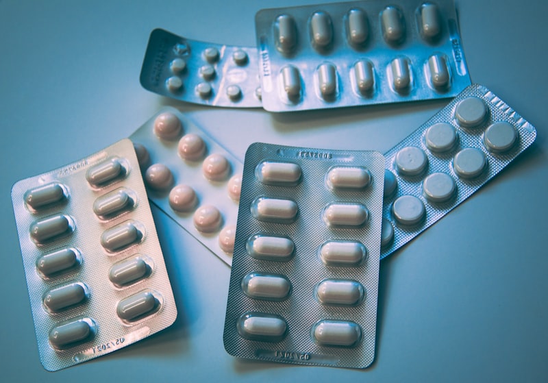 10 Best B12 Supplements for Fatigue (RD-Approved)